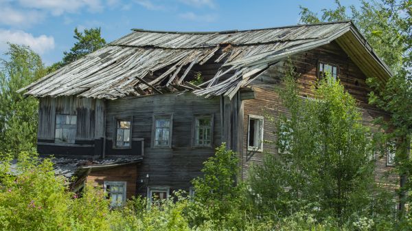 Cottage Demolition in Zionsville